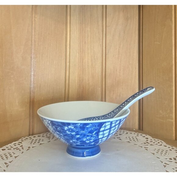Vintage Japanese Porcelain Arita Ware Blue White Floral Bowl Spoon Set Asian - Picture 1 of 6